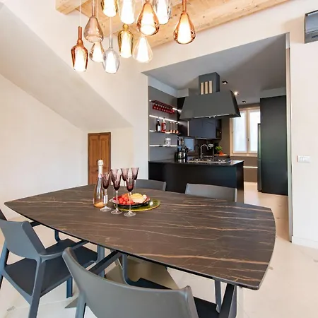 Mgh Luxury - Caesar E05 * Sirmione